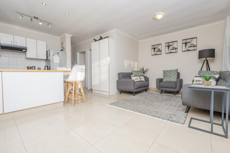 To Let 2 Bedroom Property for Rent in Protea Heights Western Cape